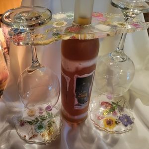 Wine hanger and coaster set